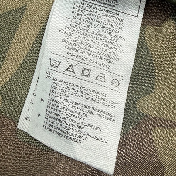 Adidas Jacket Women XS Camo Windbreaker Cropped Hooded Oversized Lightweight - Picture 11 of 15